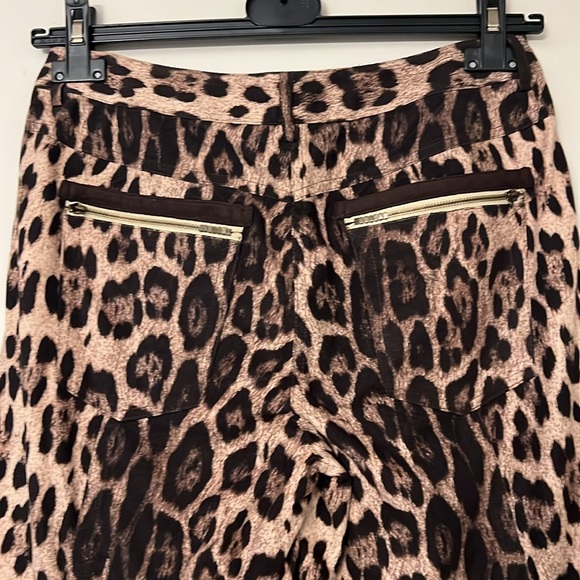 Spanner Leopard Print Cropped Pants - Picture 5 of 6
